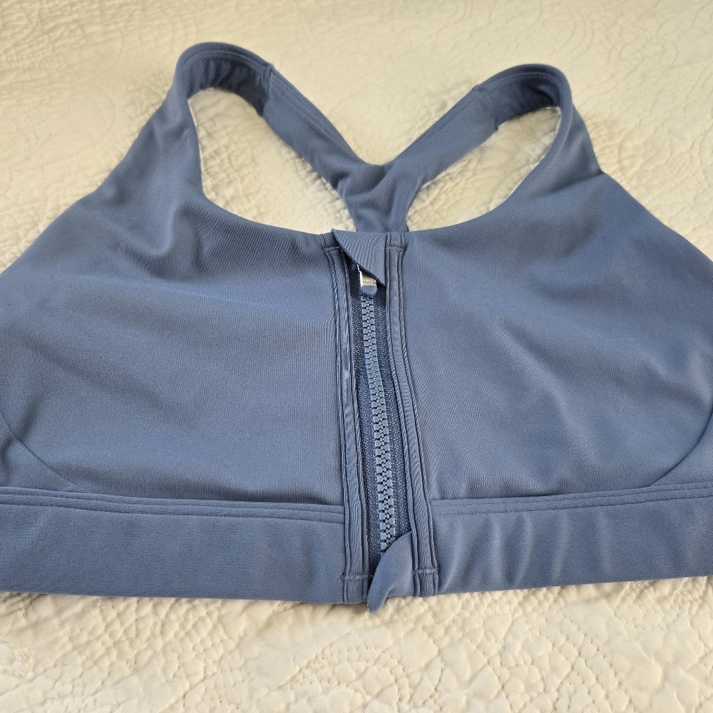 Athleta Ultimate Zip Front Sports Bra